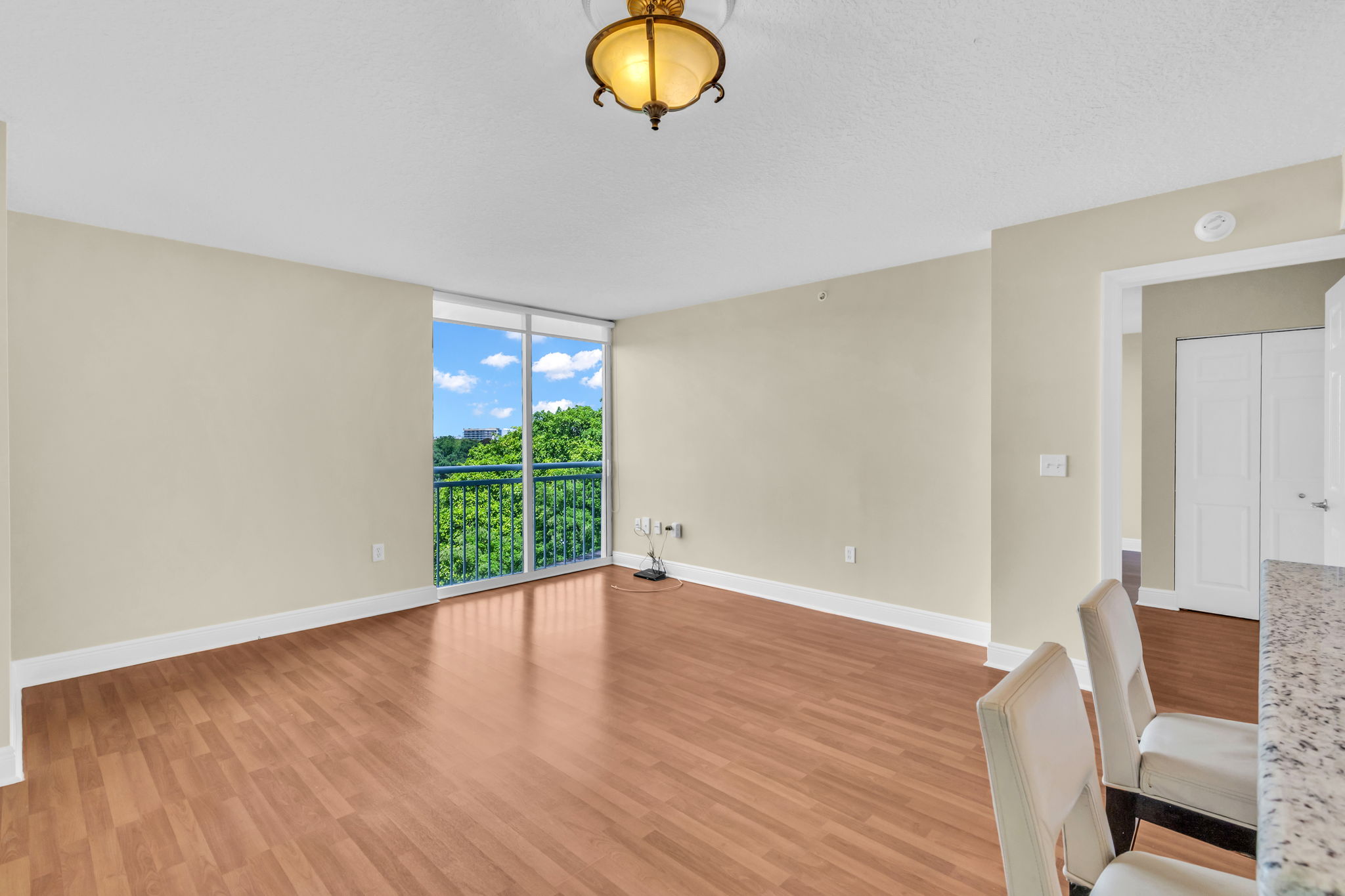 1 Bed Lux Suite in Coral Gables