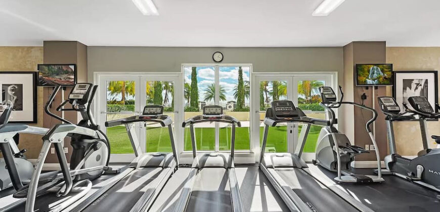 Executive Suite – Aston 707
