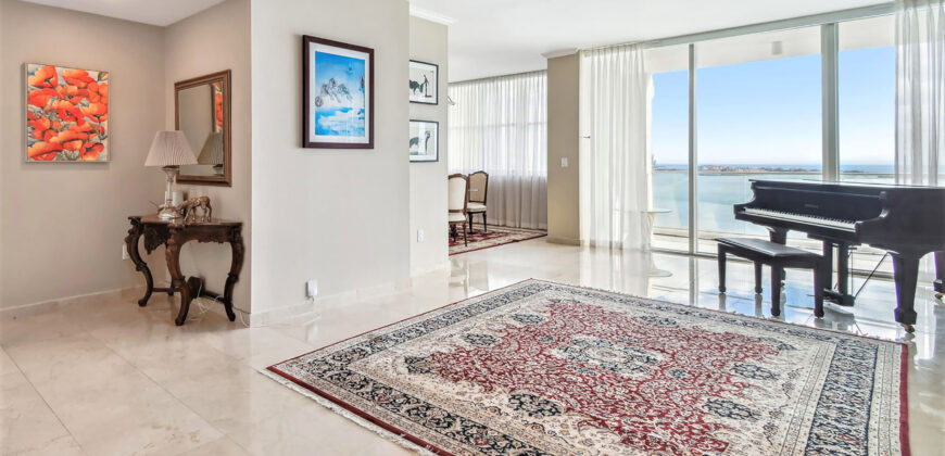Waterfront Penthouse in Brickell Key, Miami