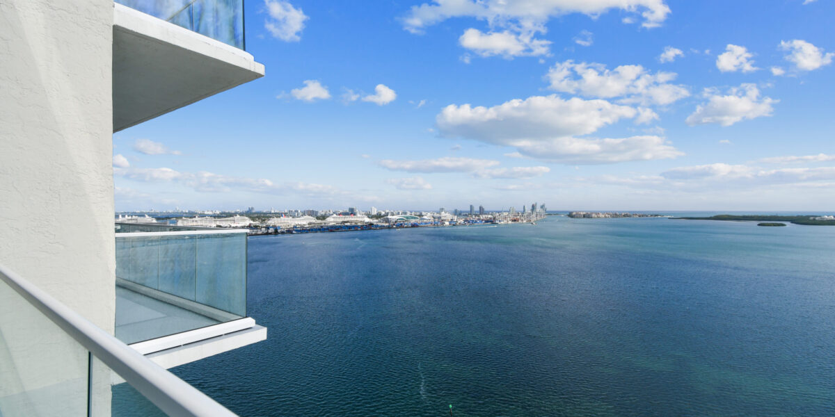 Waterfront Penthouse in Brickell Key, Miami