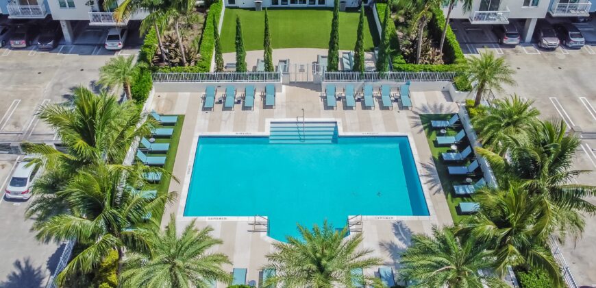 Executive Suite – Aston 707